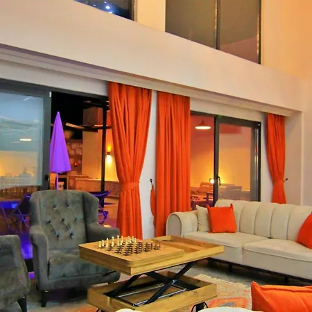 2 Bedroom 2719 *